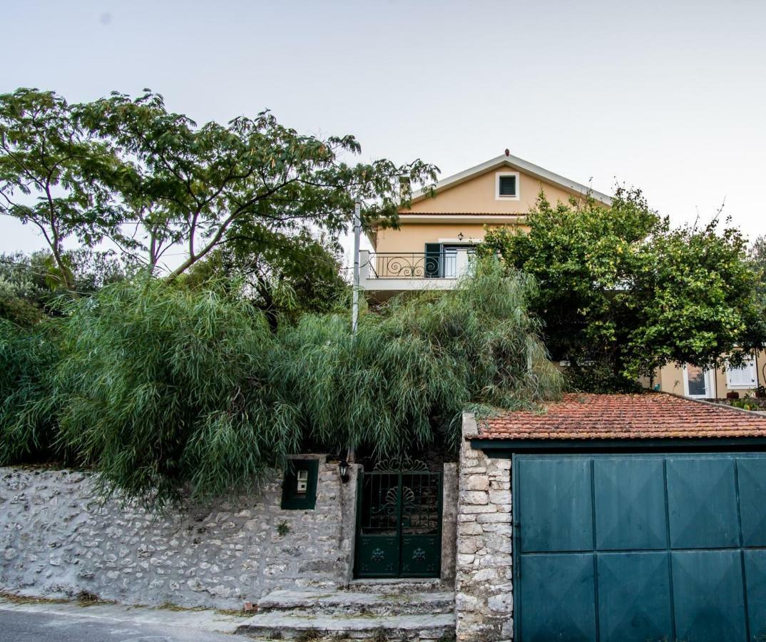 Almond Trees Cottage Διβαράτα Εξωτερικό φωτογραφία