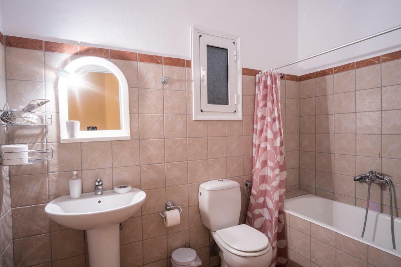 Almond Trees Cottage Διβαράτα Εξωτερικό φωτογραφία
