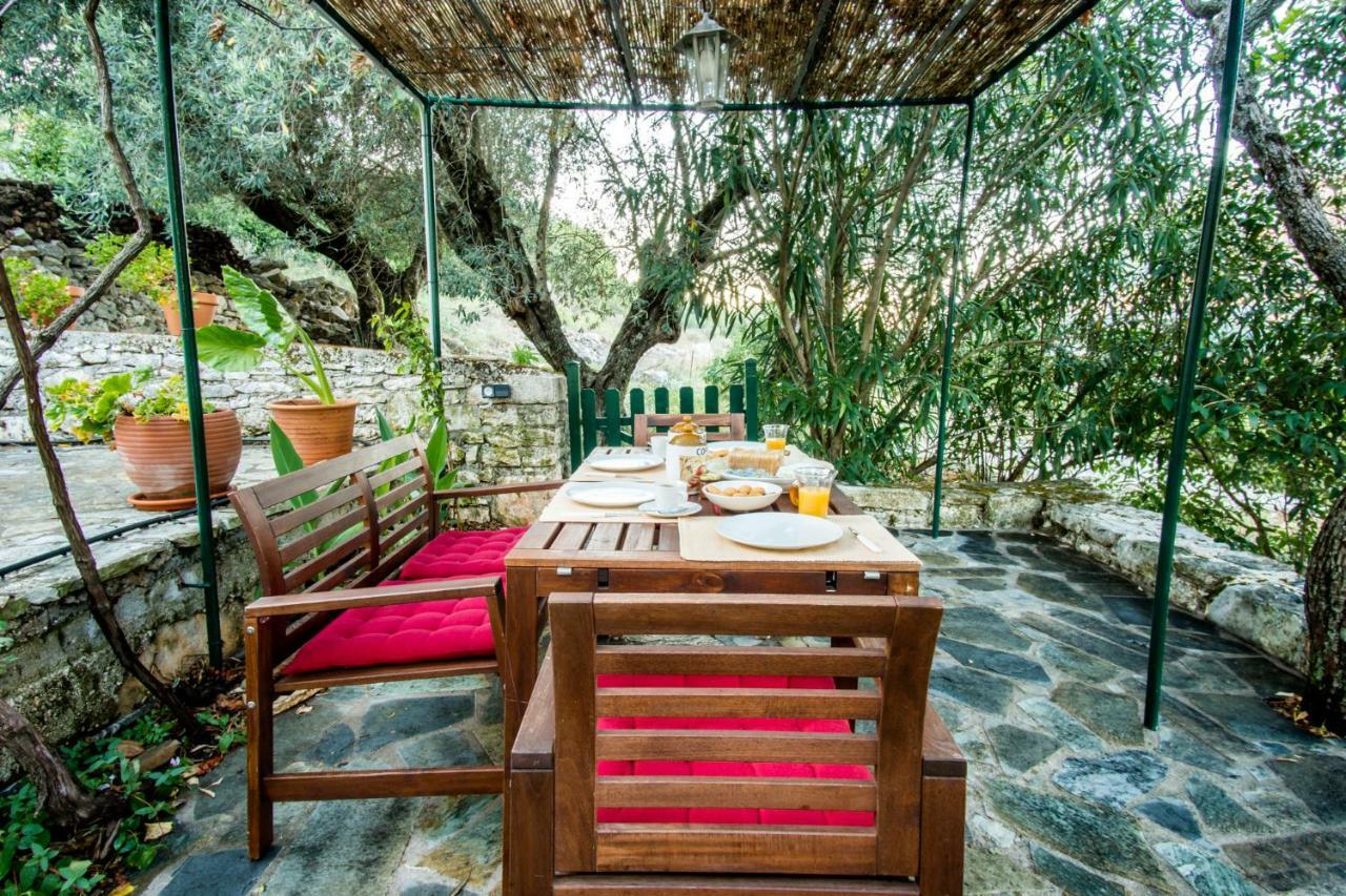 Almond Trees Cottage Διβαράτα Εξωτερικό φωτογραφία